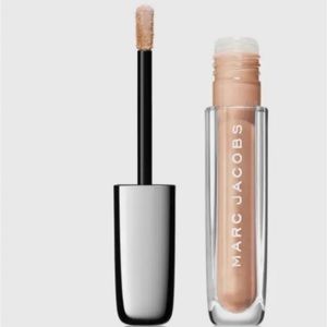 Marc Jacobs Glow Away Dewy Coconut Face Luminizer in Sunlit (12)